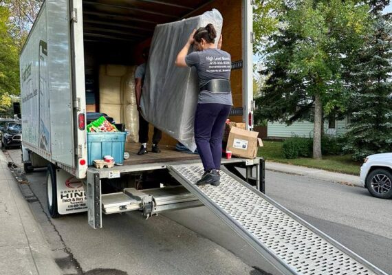 Why Summer Is the Best Time to Move in Kitchener?