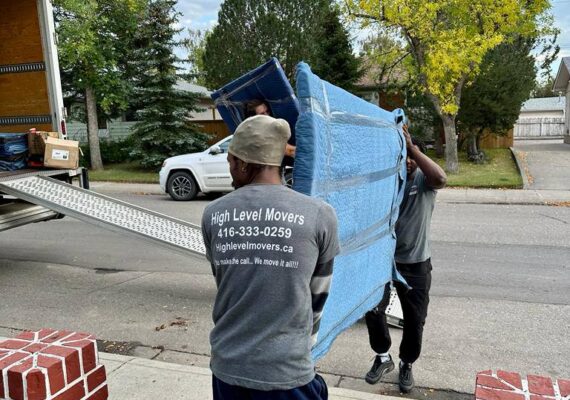 Pros and Cons of Moving During Winter in Kitchener
